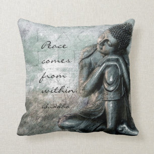 Resting Buddha met vrede citeert woorden van wijsh Kussen