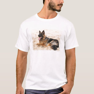 Resting German Shepherd Dog Mannen T-Shirt
