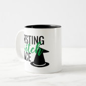 Resting heks Face Tweekleurige Koffiemok (Voorkant links)