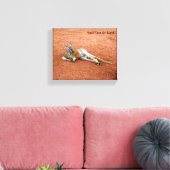 Resting Red Kangaroo Buck Canvas Afdruk (Insitu (Woonkamer))