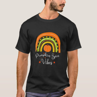 Restro Pumpkin Spice Vibes Herfst Boho Regenboog D T-shirt
