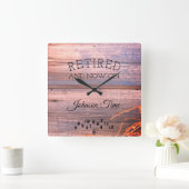 Retired Now On Any Name Time Rustic Board Image Vierkante Klok (Huis)