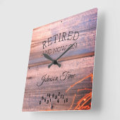 Retired Now On Any Name Time Rustic Board Image Vierkante Klok (Hoek)