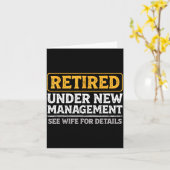 Retired Under New Management Funny Mens Husband Re Kaart (Gele Bloem)