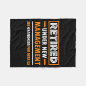 Retired Under New Management Grandkids Funny Retir Fleece Deken (Voorkant (Horizontaal))