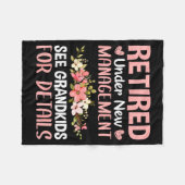 Retired Under New Management See Grandkids Funny R Fleece Deken (Voorkant (Horizontaal))