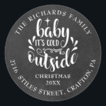 Retouradres Christmas Boho Chalkboard Ronde Sticker<br><div class="desc">Feestelijke boho Christmas feestdagen retourneren adreslabels voor u om te personaliseren met uw eigen bericht,  jaar,  familienaam en adresgegevens op een krijtbordachtergrond. Ontworpen door Thisnotme©</div>