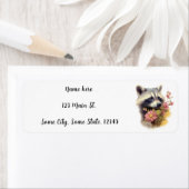 Retouradreslabel - Raccoon Holding Wildflower Etiket (Insitu)