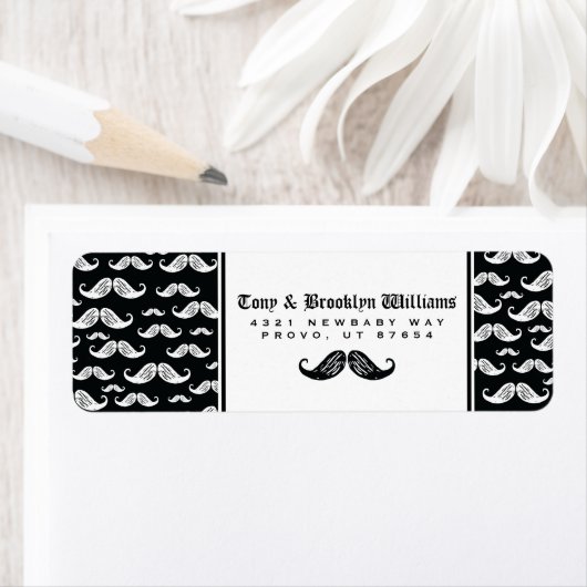 Retouretiket | Modern Script Mustache Boy Etiket (Insitu)