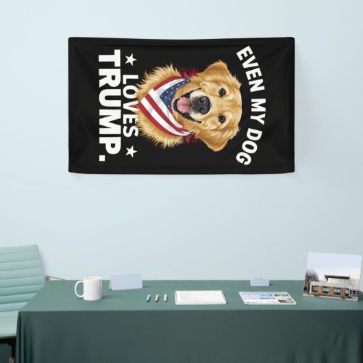 Retriever Zelfs Mijn Hond Loves Trump USA Vlag Spandoek (Beurs)