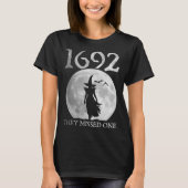 Retro 1692 Ze misten een heks Salem 1692 Hallow T-shirt (Voorkant)
