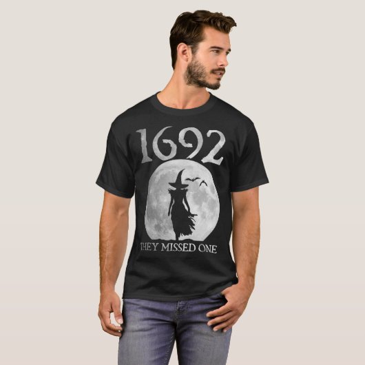 Retro 1692 Ze misten een heks Salem 1692 Hallow T-shirt (Voorkant volledig)