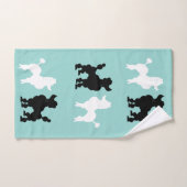 Retro 1950: Cute White & Black Poodles op Aqua Bad Handdoek (Handdoek)