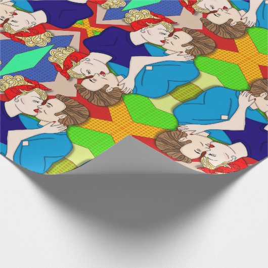 Retro 1950's Style Pop Art Couple Kissing Cadeaupapier (Hoek)