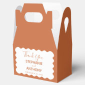 Retro 1950s Wavy Edge Terracotta Wedding Bedankdoosjes (Geopend)