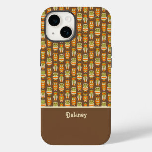 Retro 1970s Oranje, Groene Uilen op Bruin Patroon iPhone 14 Hoesje