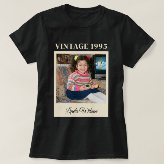 Retro 1995 Aangepaste Foto Verjaardag Script Naam T-shirt (Design voorkant)