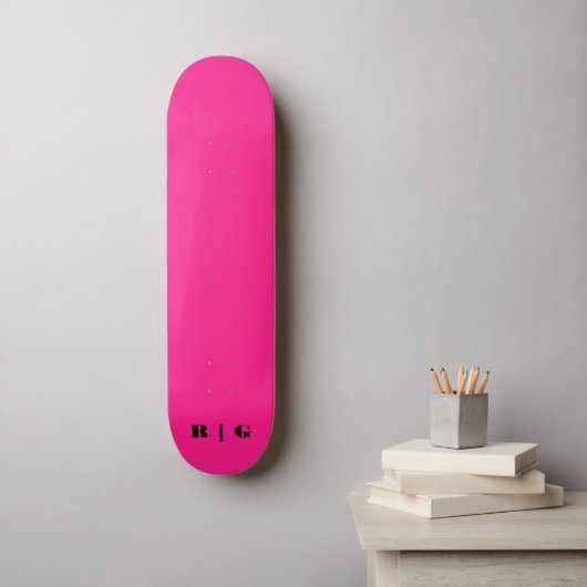 Retro 2000's Hot-Pink aangepaste monogram Initiaal Persoonlijk Skateboard (Muurkunst)