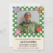 Retro 28e verjaardag uitnodigingen Groovy Flowers (Voorkant)