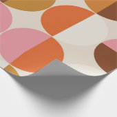 Retro 60s-70s stijl met een regenbooghippiezon in cadeaupapier (Hoek)