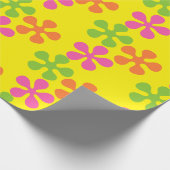 Retro 60's inpakpapier met bloemen cadeau (Hoek)