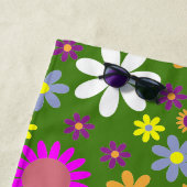 Retro 60s Vloergroene gele Paarse Floral Name Strandlaken (In situ)