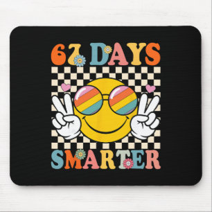 Retro 67 dagen slimmer 67 dagen school Groovy thee Muismat