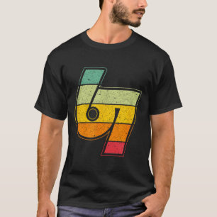 Retro 6 7 Meme Zes Zeven Logo Namaste Grappig Hale T-shirt