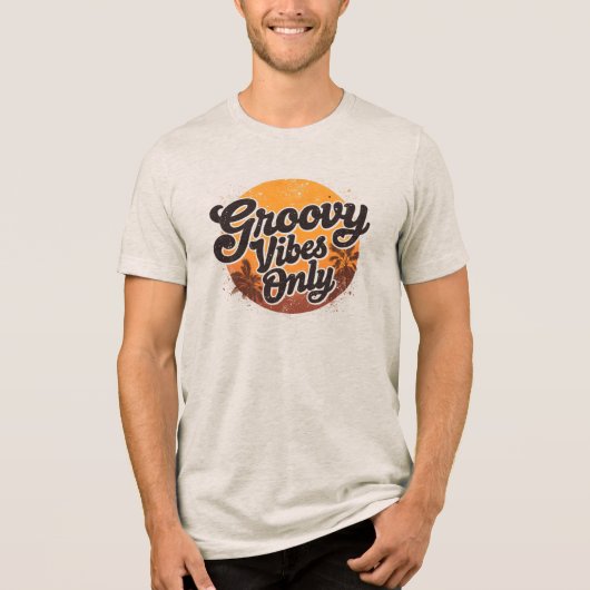 Retro 70er jaren Zonsondergang Palmboom Groovy Vib Tri-Blend Shirt (Voorkant)