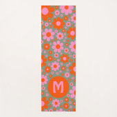 Retro 70s bloempatroon monogram yogamat (Voorkant)