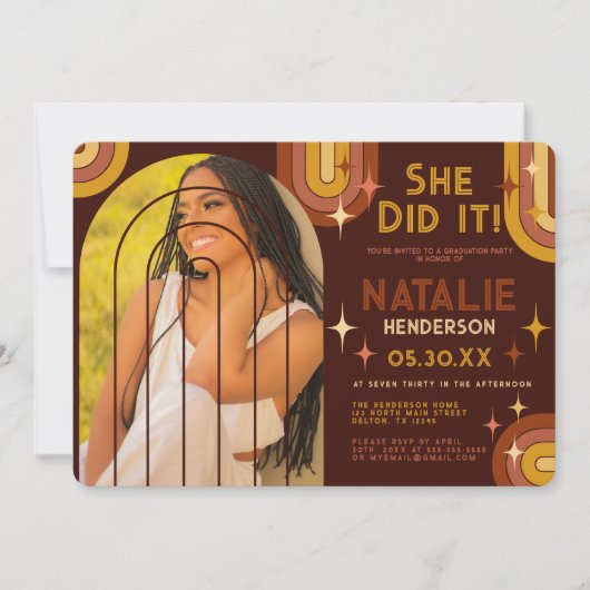 Retro 70's Bold Typography Rainbow Arch Afstuderen Kaart (Voorkant)