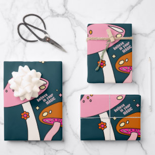 Retro 70s champignons en bloemen marineblauw inpakpapier vel