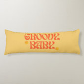 Retro 70s Mosterd Sinaasappel Hippie Groovy Baby Lichaamskussen (Voorkant)