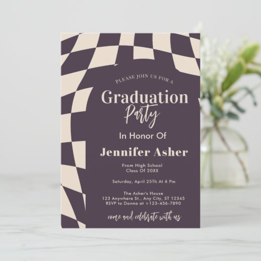 Retro 70s Paarse geruite boog foto Afstuderen Kaart (Staand voorkant)