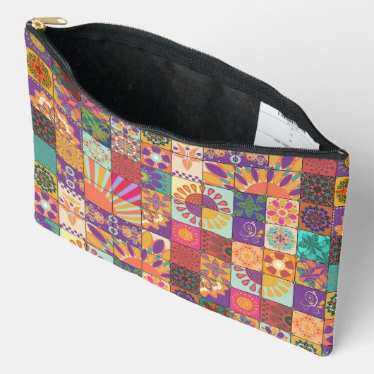 Retro 70s Patchwork Zippered Pouch Etui (Open)
