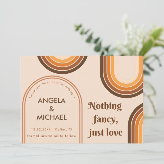 Retro 70s Rainbows minimalistische bruine Arch Boh Save The Date (Staand voorkant)