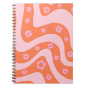 Retro 70s Swirl Pattern Roze en Oranje Notitieboek (Voorkant)