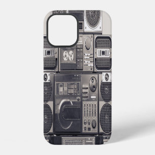 Retro 80s Cassette Recorders Patroon. iPhone 12 Hoesje
