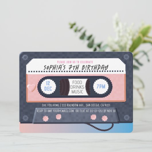 Retro 80's Cassettebandje Music Pink Birthday Kaart (Staand voorkant)