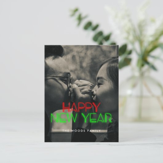 Retro 80s Neon licht Happy New Year foto Feestdagenkaart (Staand voorkant)