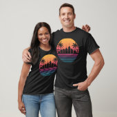 Retro 80s Synthwave Zonsondergang Stadssilhouet Pa T-shirt (Unisex)
