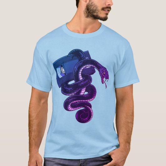 Retro 90s Snake Wrapped Around VHS Tape T-shirt (Voorkant)