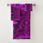 Retro Abstract Hot Pink- en Magenta-patroon Bad Handdoek (Insitu)