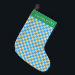 Retro Aesthetisch Checkerboard Blue op maat Kleine Kerstsok<br><div class="desc">Breng charme naar uw vakantiedecor met deze retro esthetische blauw-witte dambordpatroon gepersonaliseerde kerstkous. Perfect voor het toevoegen van een nostalgische touch aan uw mantel, kan deze kous worden aangepast met een naam voor een persoonlijke, feestelijke flair. Ideaal voor wie op zoek is naar retro kerstkousen, dambord vakantie decor, of gepersonaliseerde...</div>