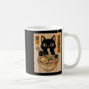 Retro anime kawaii zwarte kat die ramennoedels eet koffiemok