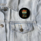 Retro april 1966 60 jaar oud 60ste verjaardag mann ronde button 5,7 cm (In situ)