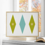 Retro Aqua Blue Green Yellow Stars Diamonds Poster<br><div class="desc">Dit midden-eeuwse moderne poster heeft 3 grote diamanten met 2 sterren in het midden,  in een combinatie van de kleuren aqua blauw,  avocado groen en geel. Dit zou een leuke aanvulling zijn op je muren!</div>