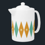 Retro Aqua Blue Green Yellow Stars met diamanten Theepot<br><div class="desc">Deze geweldige moderne theepot uit de midden-eeuw heeft turkooisblauwe en oranje diamanten met roomkleurige sterren. Het is een geweldige manier om je keuken wat plezier te geven!</div>
