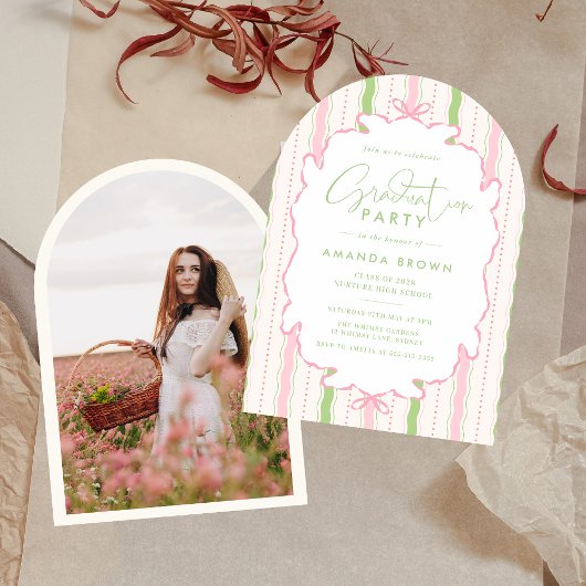 Retro Arch Hand Drawn Grad Party 2026 Kaart