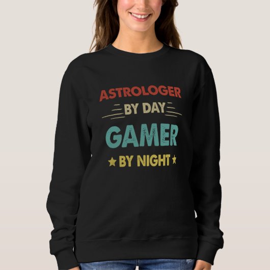 Retro Astrologer By Day Gamer By Night Trui (Voorkant)